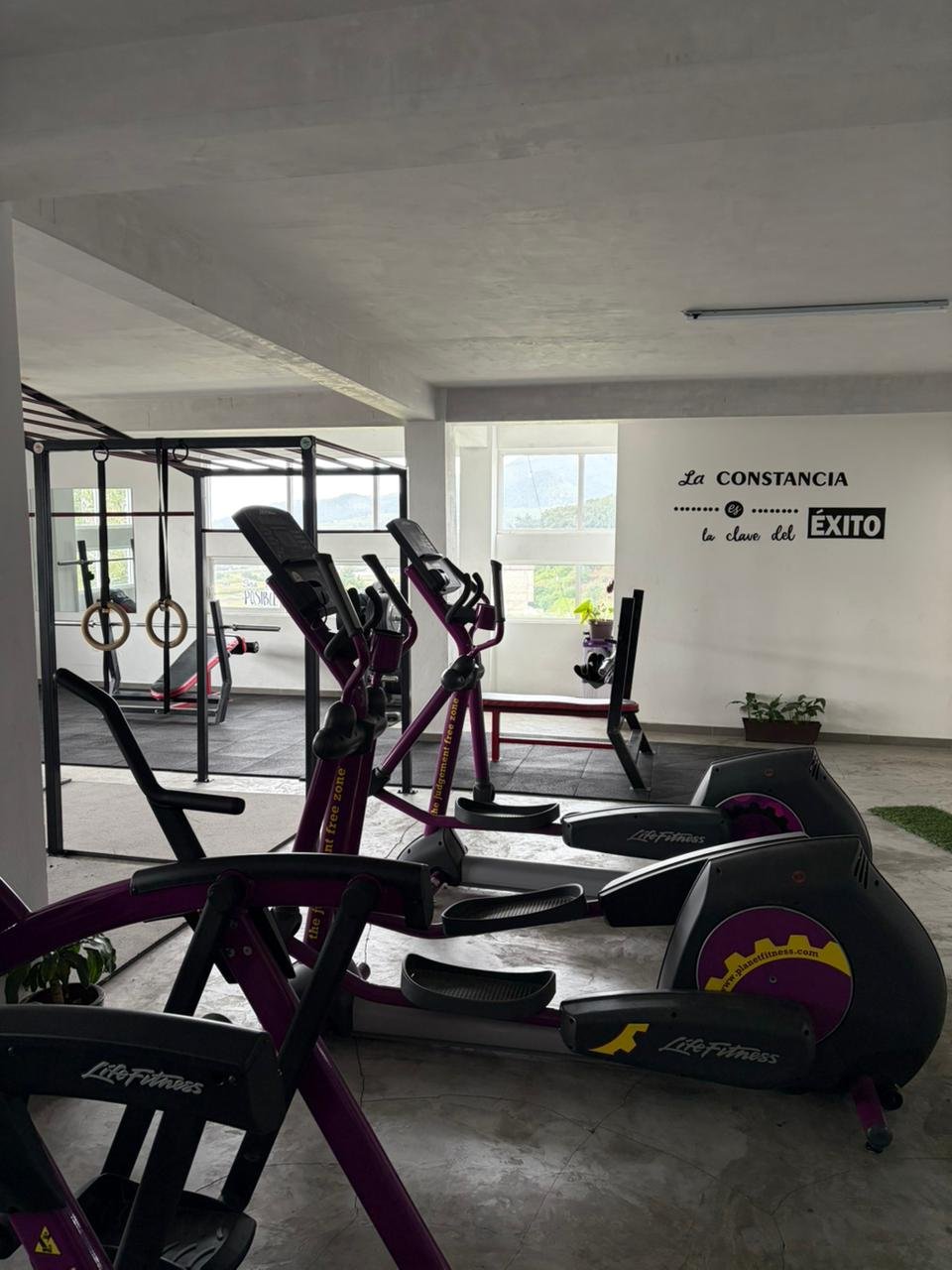 Gym 2